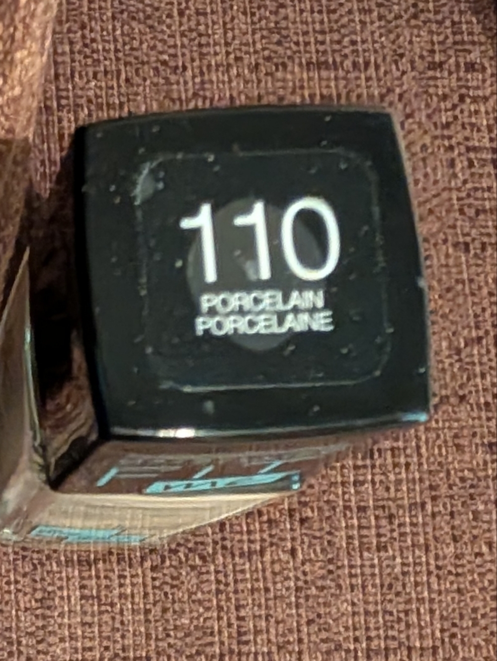 Maybelline Fit Me Matte + Poreless Foundation - Porcelain 110 NEW - Picture 3 of 3